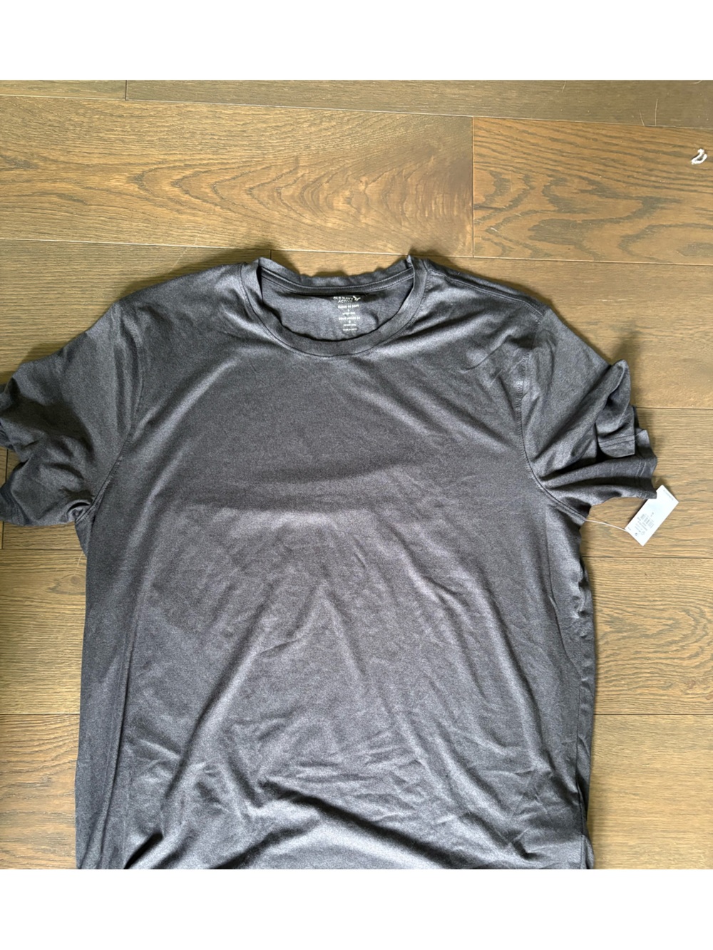 Old Navy Men's Short Sleeve Crew T-Shirt in Charcoal Athletic So Soft